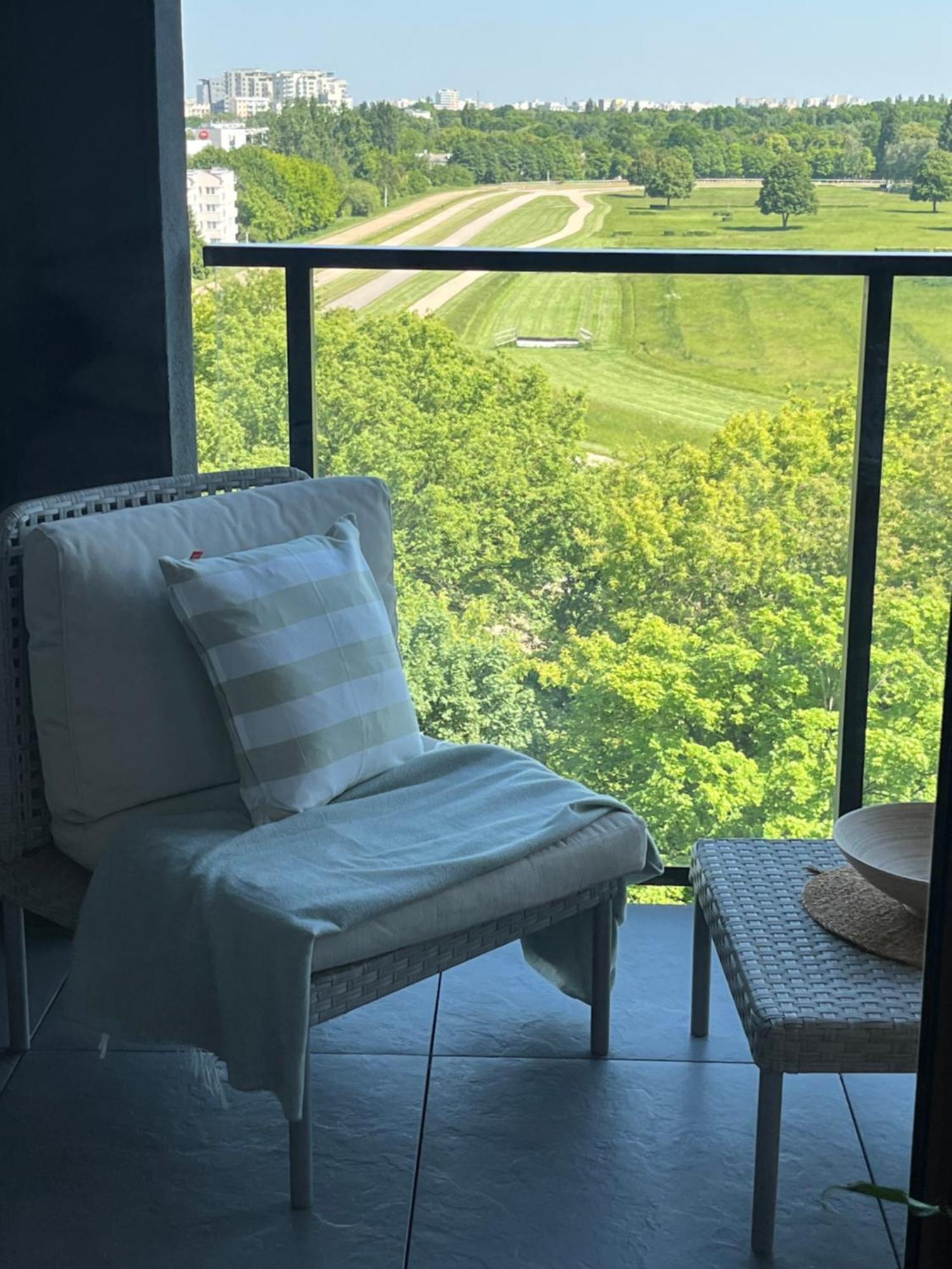 Warsaw Airport Wyscigi - City And Green View Apartment With Underground Garage Buitenkant foto